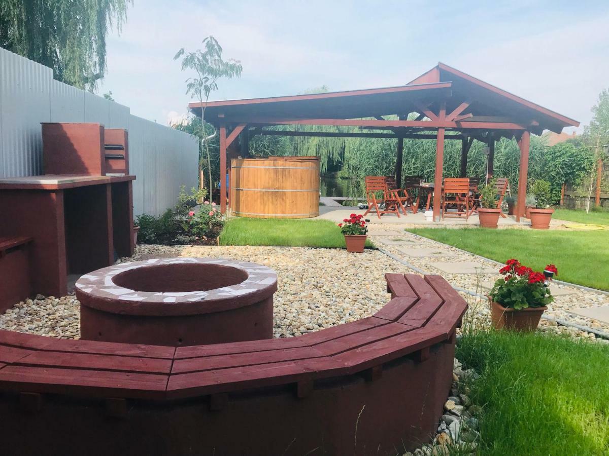 Vadszolo Apartmanhaz Gyomaendrőd Exteriér fotografie