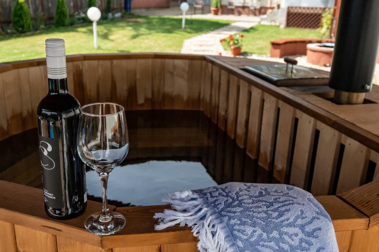 Vadszolo Apartmanhaz Gyomaendrőd Exteriér fotografie